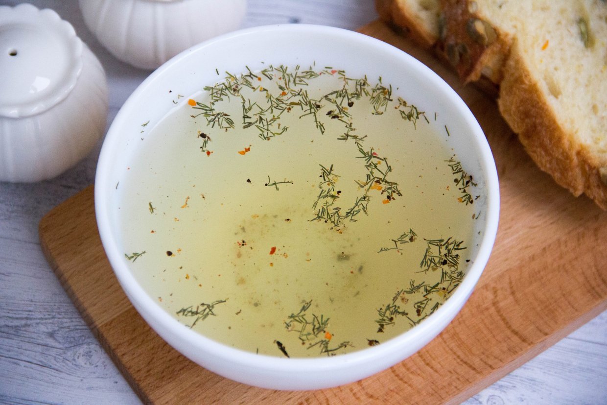 Бульйон із курячого філе