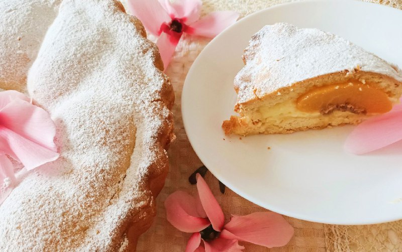 Пісочний пиріг з персиками