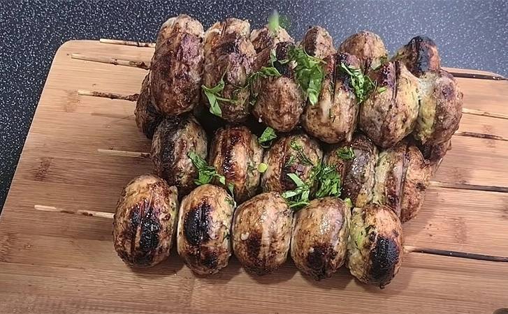 Грибний шашлик на мангалі