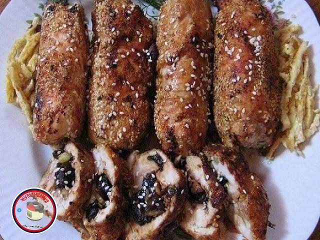 Курка з чорносливом у фользі