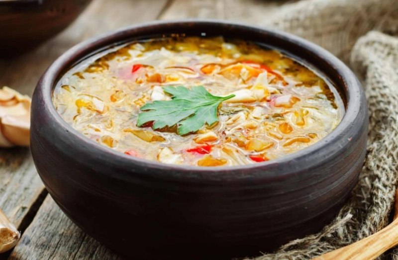 Щи з куркою