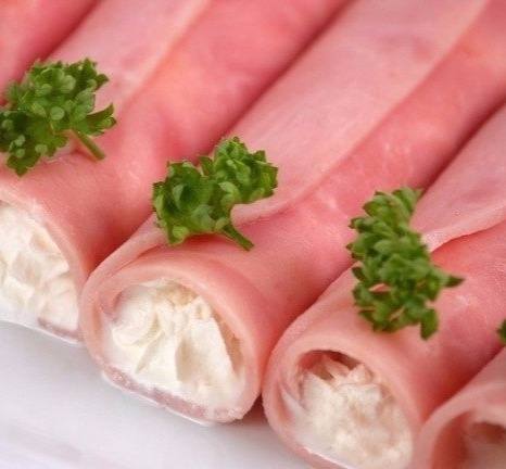 Рулетики з шинки