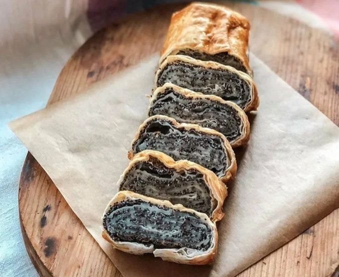 Рулет із маком