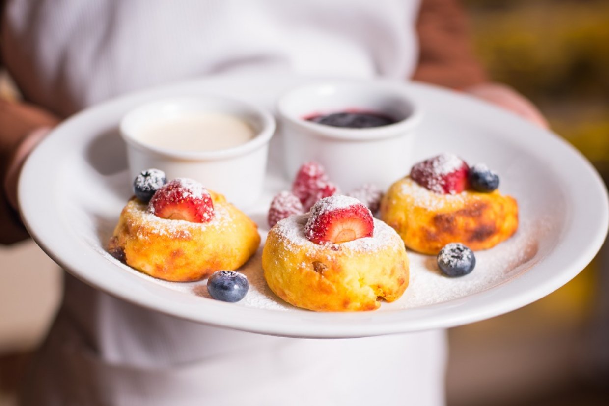 Сирники з полуницею