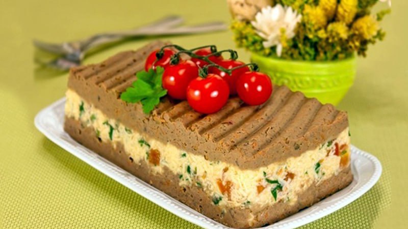 Паштет з курячою печінкою та сиром