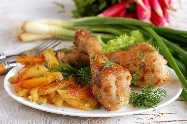 Картопля з куркою
