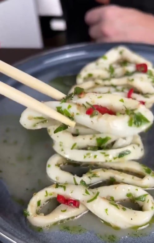 Мариновані кальмари⁣