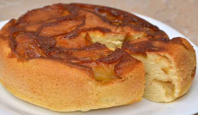 Шарлотка в мультиварці