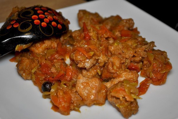 Свинина с овощами в мультиварке