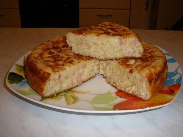 Пиріг з шинкою та сиром