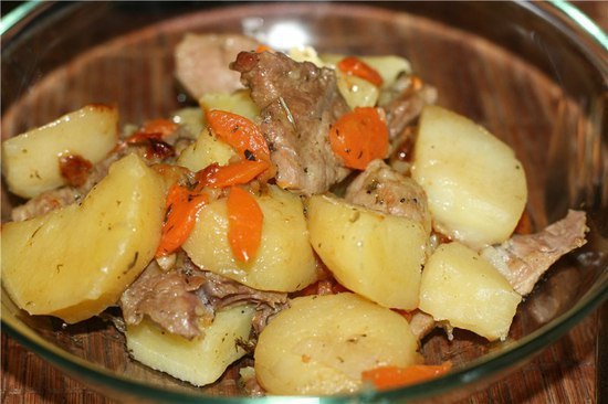 Свинина с картофелем в мультиварке