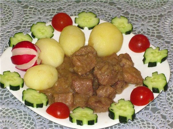 Свинина в пиве по-чешски + картофель на пару в мультиварке