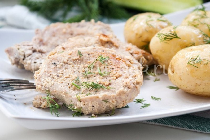 Маринована свинина в мультиварці