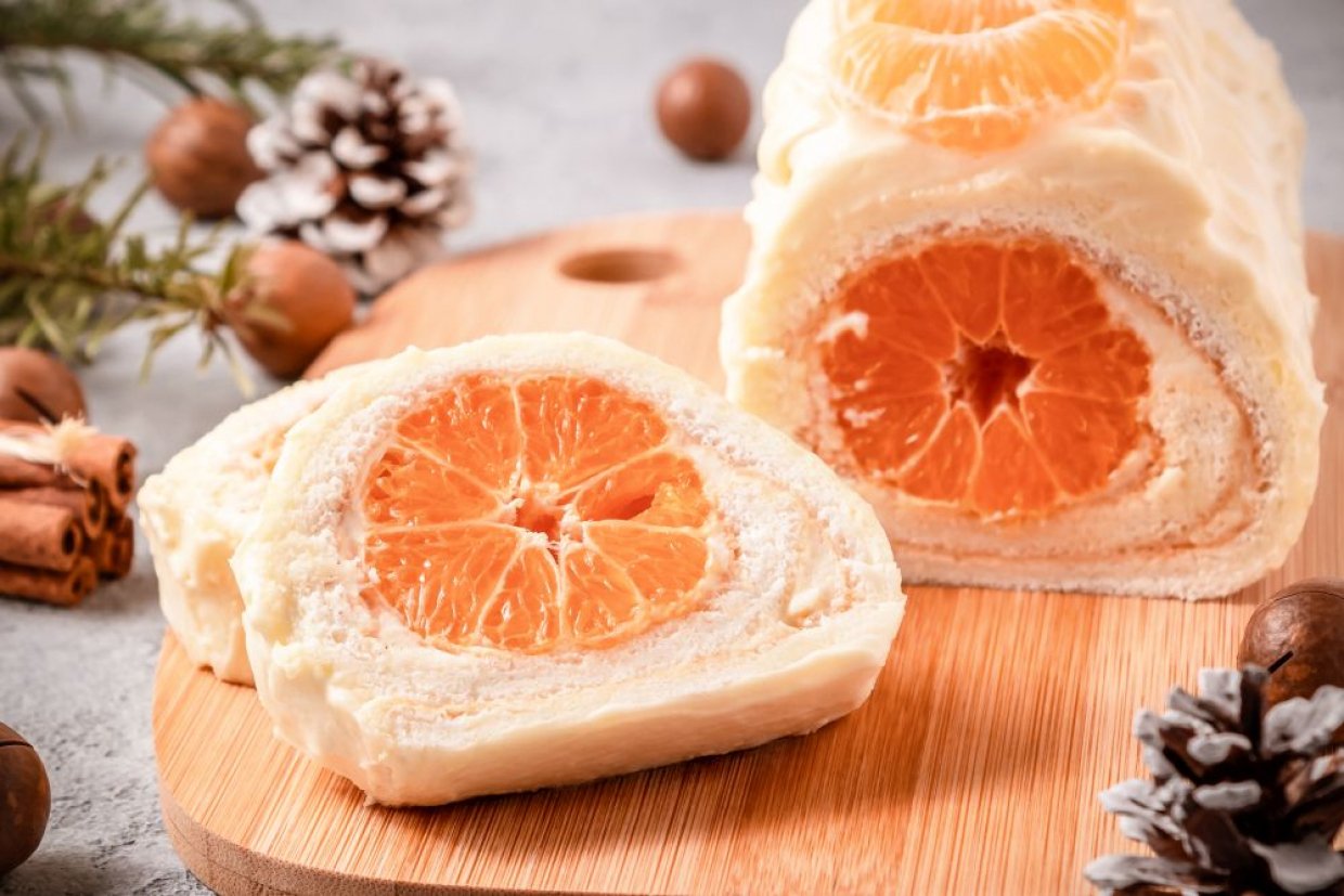 Новорічний рулет із мандаринами