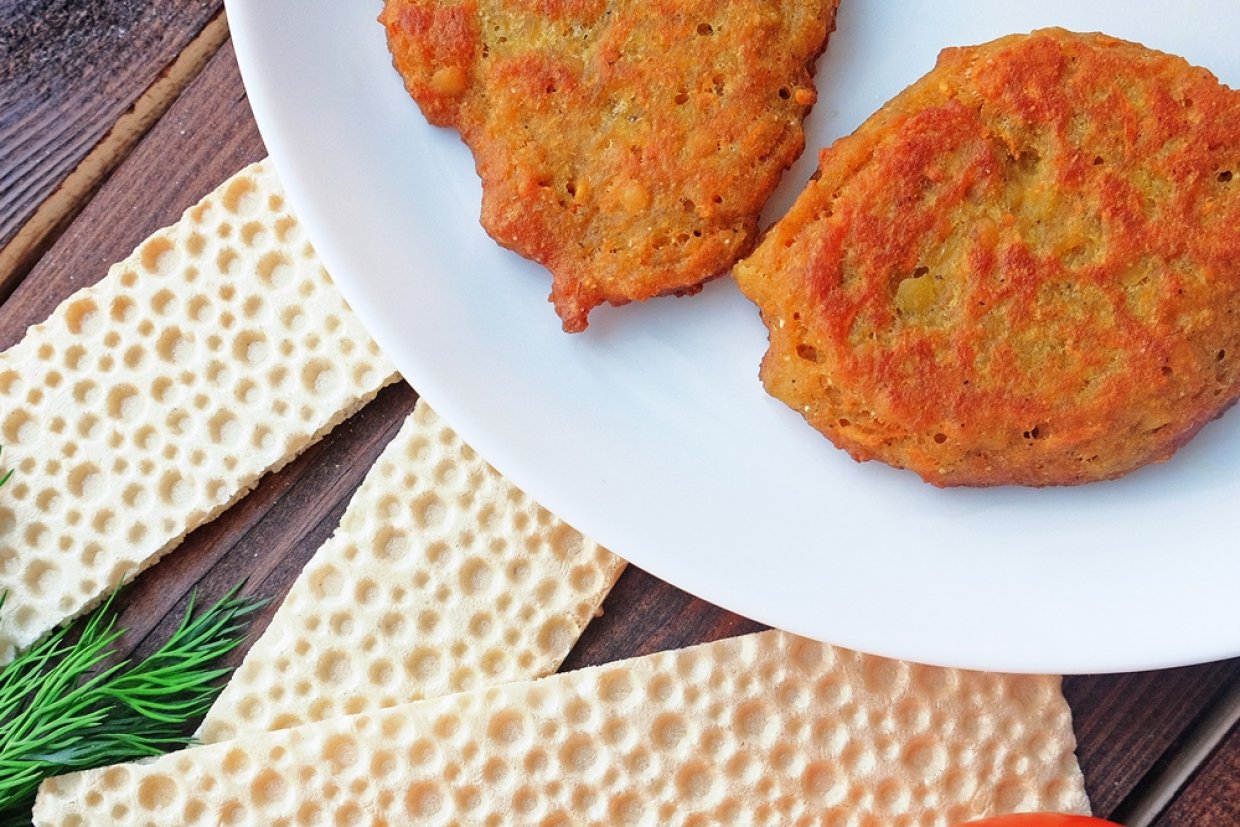 Курячі котлети з помідорами