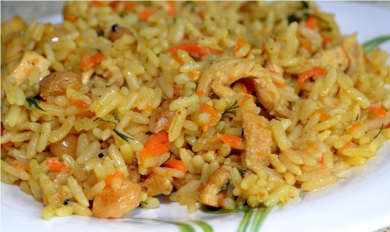 Плов з куркою в мультиварці