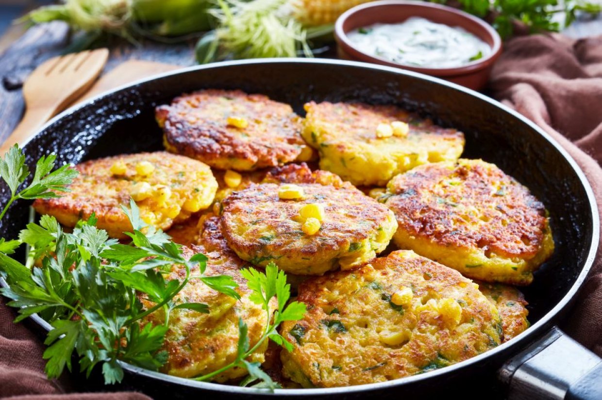 Оладки із консервованої кукурудзи