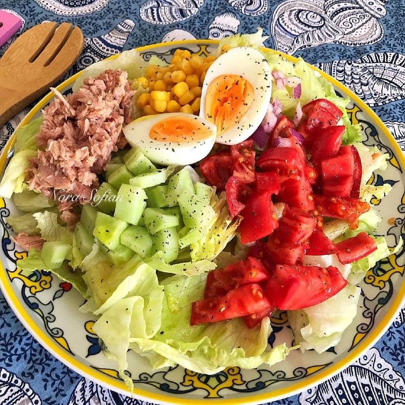 Іспанський салат (Ensalada mixta)