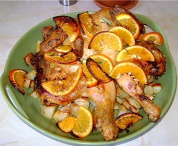 Курка з розмарином, часником та апельсинами