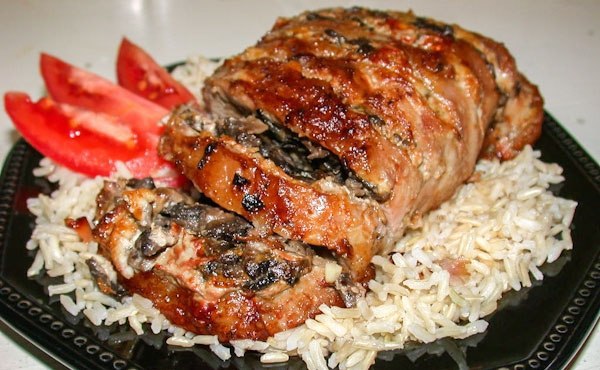 Слоеное мясо с грибами и сыром