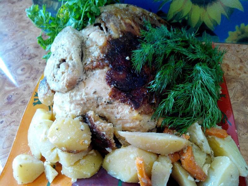 Курица в мультиварке в рукаве с картофелем