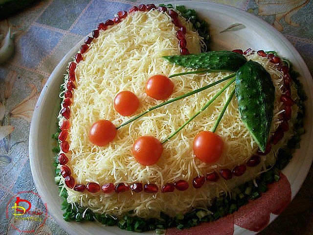 Салат із курки з сиром
