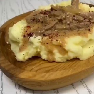 М’ясо у вершковому соусі