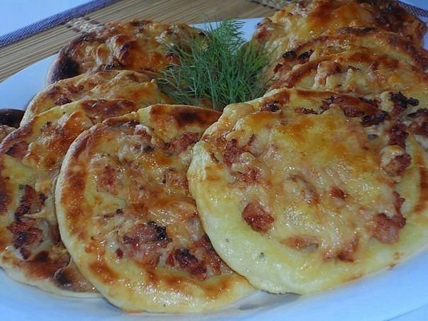 Картопляні ватрушки з куркою