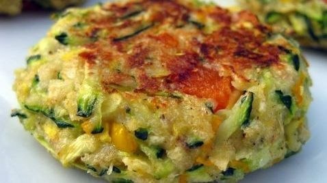 Курячі котлети з кабачком та морквою