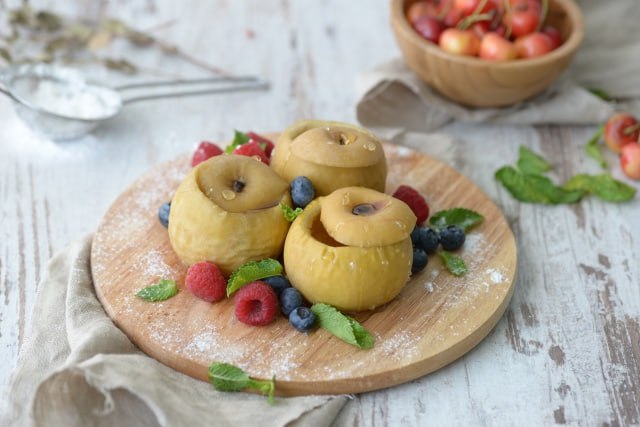 Яблука медові