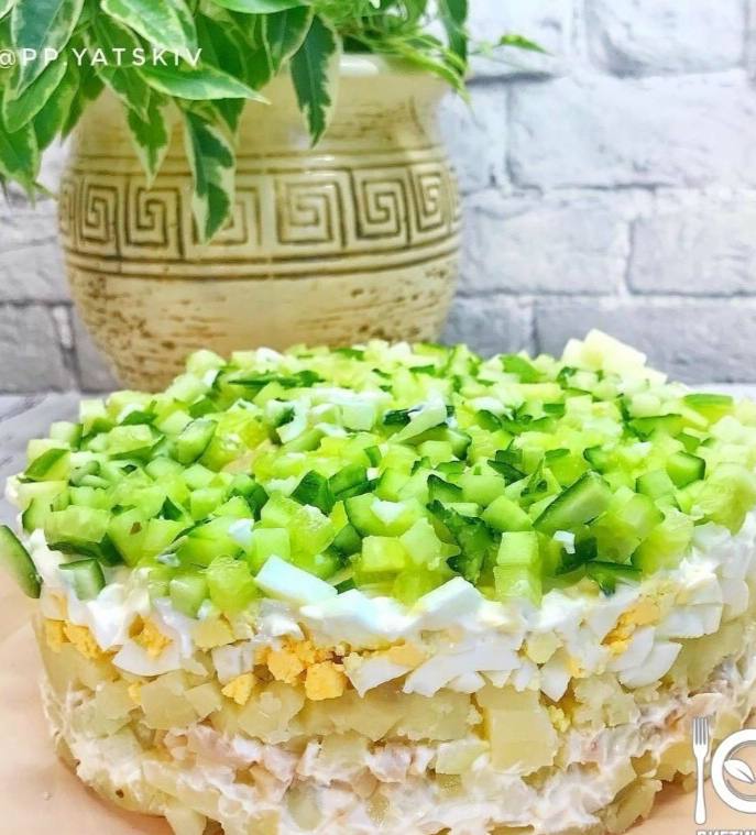 Салат із кальмарами
