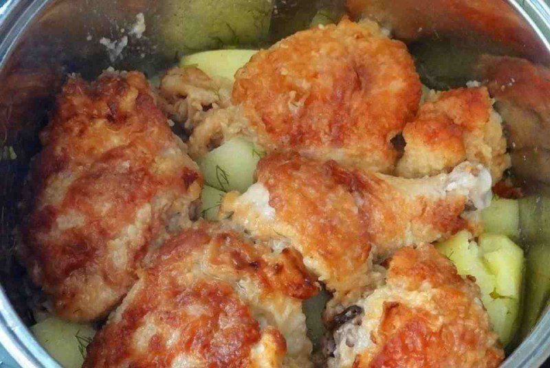 Курочка с картофелем в мультиварке