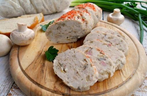 Ковбаса куряча з печерицями