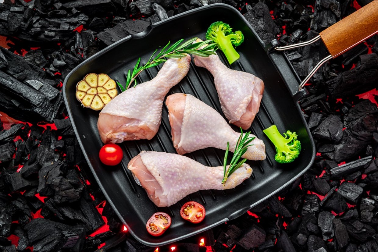 Курячі ніжки на сковороді гриль