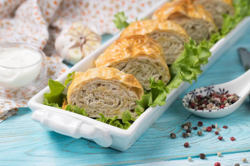 Рулет из лаваша с курицей