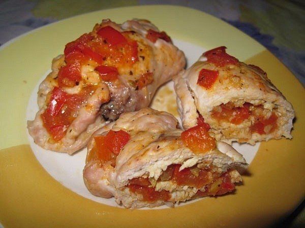 Курячі рулетики з болгарським перцем