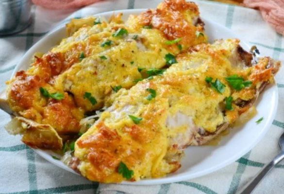 Скумбрія з сиром у духовці