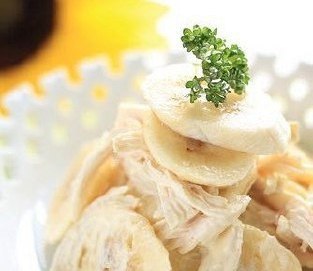 Салат із бананів з куркою