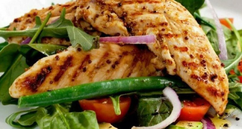 Прості ідеї поєднання продуктів для курячих грудок