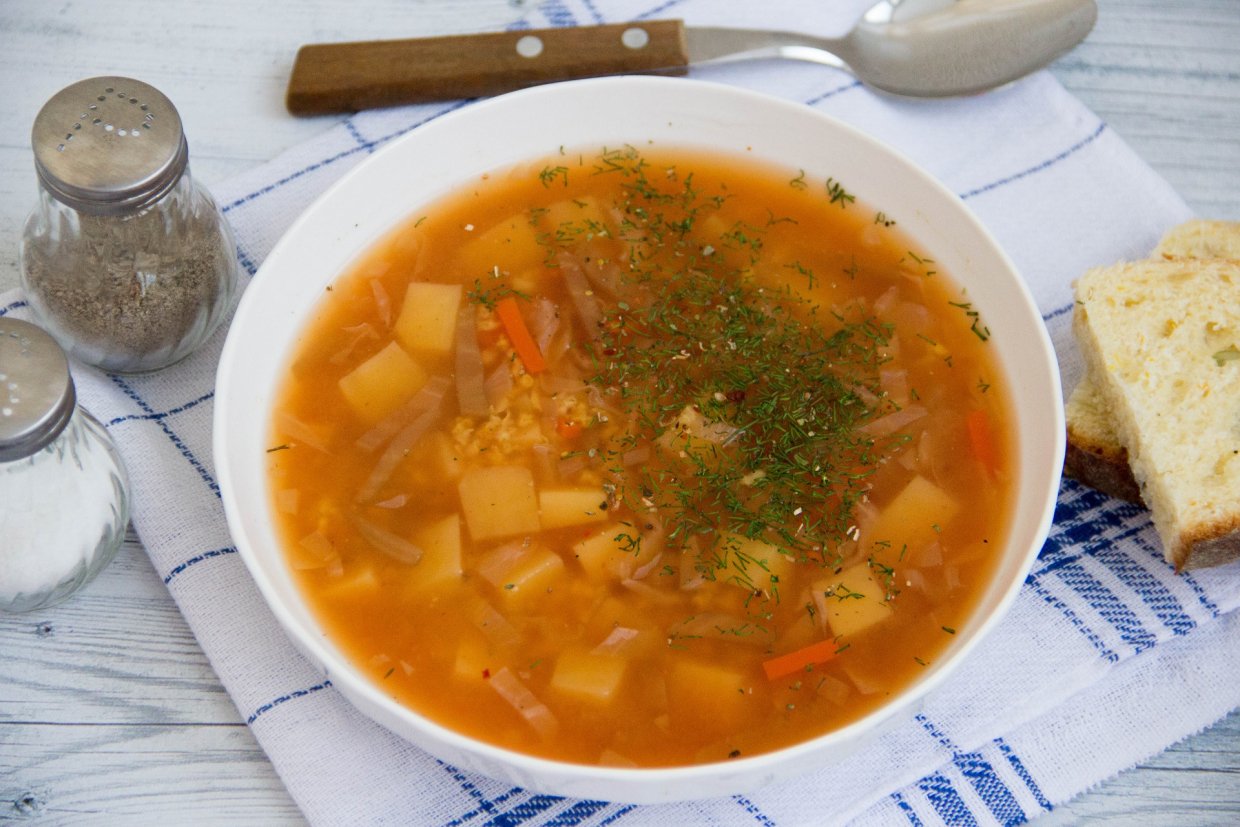 Постный борщ с пшеном