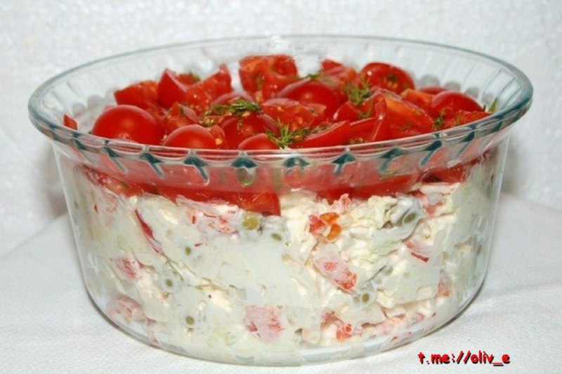 Капустяний салат з курячим філе