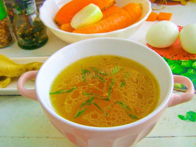 Курячий бульйон у мультиварці