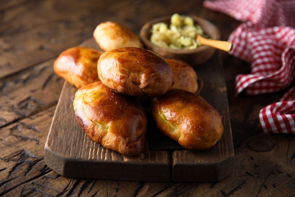 Пирожки с картошкой в духовке