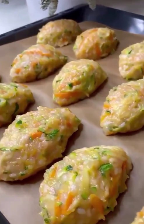 Курячі котлетки з овочами