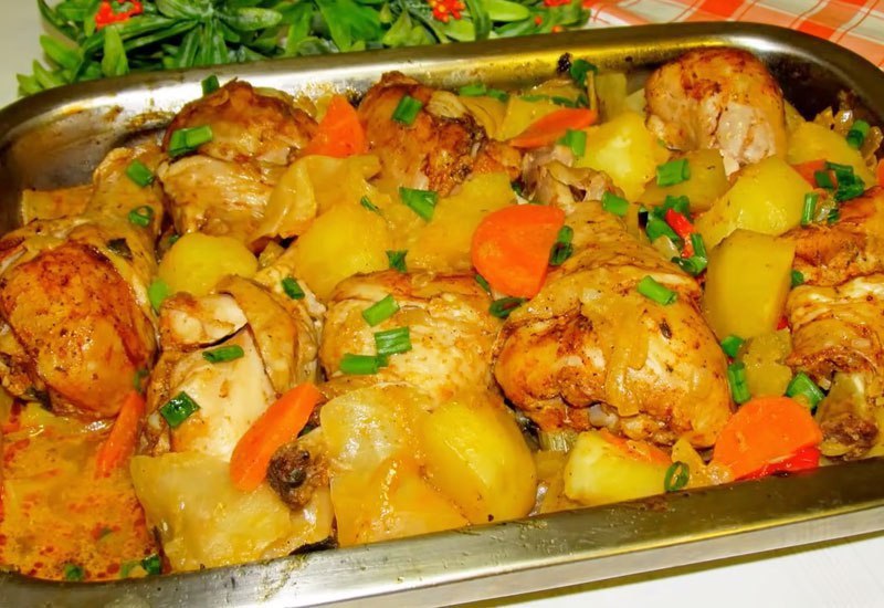 Картопля з куркою